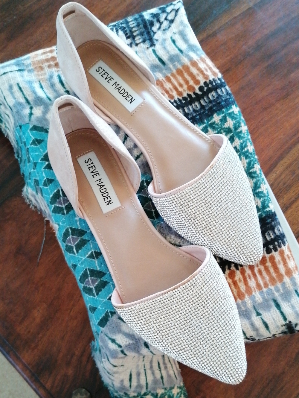 Steve Madden Blush Rhinestone Pointed D'Orsay Flats. Caş or dressy - Picture 3 of 4